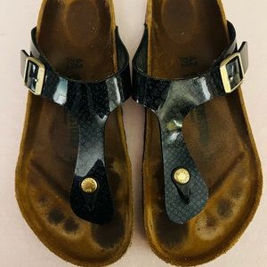 Birkenstock Gizeh Black Patent Python Size 42 (US size 11).